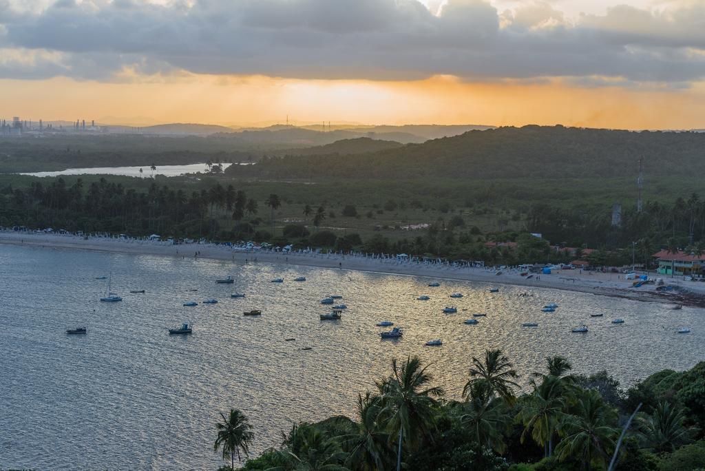 Sheraton Reserva Do Paiva กาโป เด ซันโตอากอสตีโญ ห้อง รูปภาพ Sunset at the mouth of the river