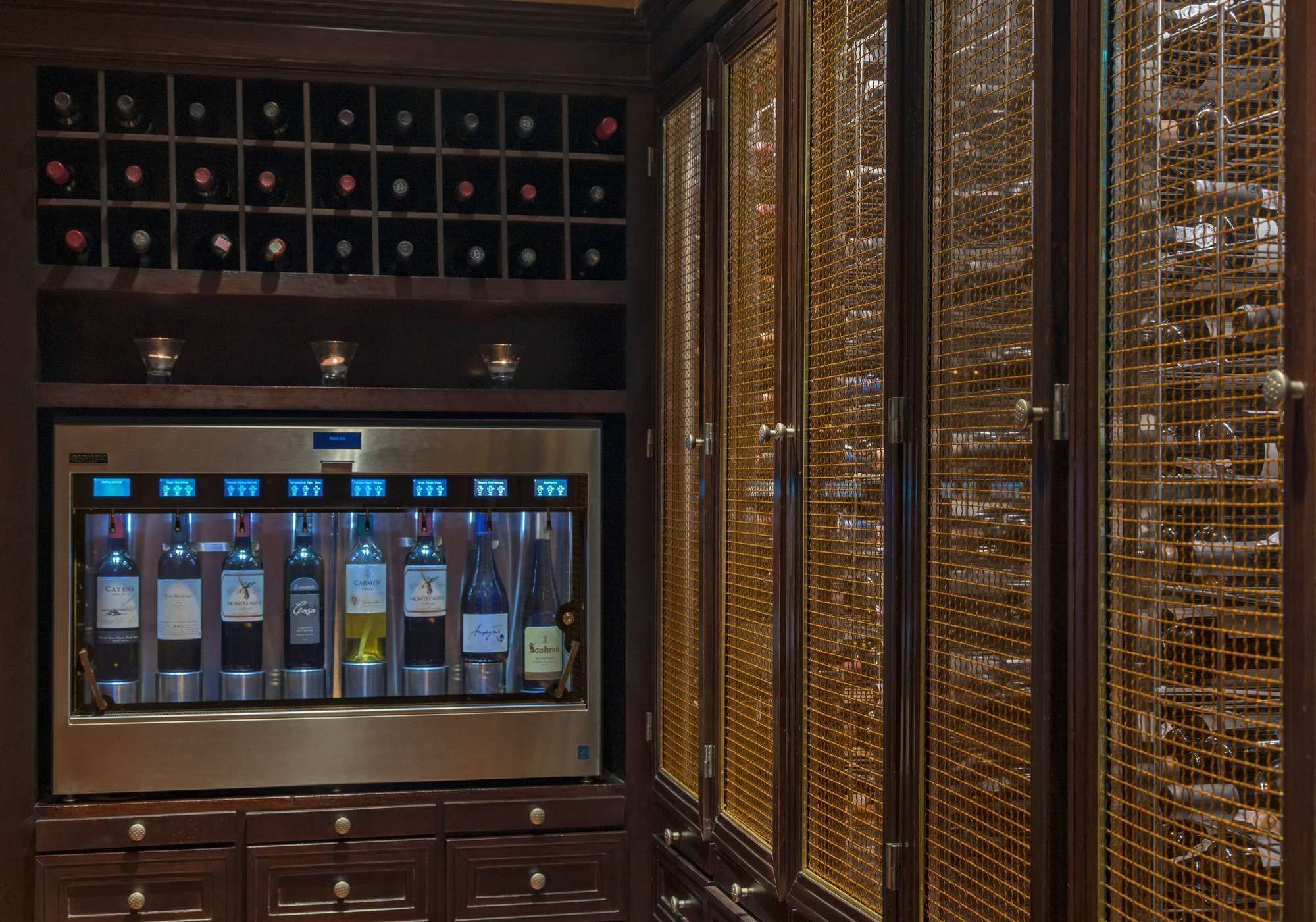 Sheraton Reserva Do Paiva กาโป เด ซันโตอากอสตีโญ ภายนอก รูปภาพ Wine dispenser