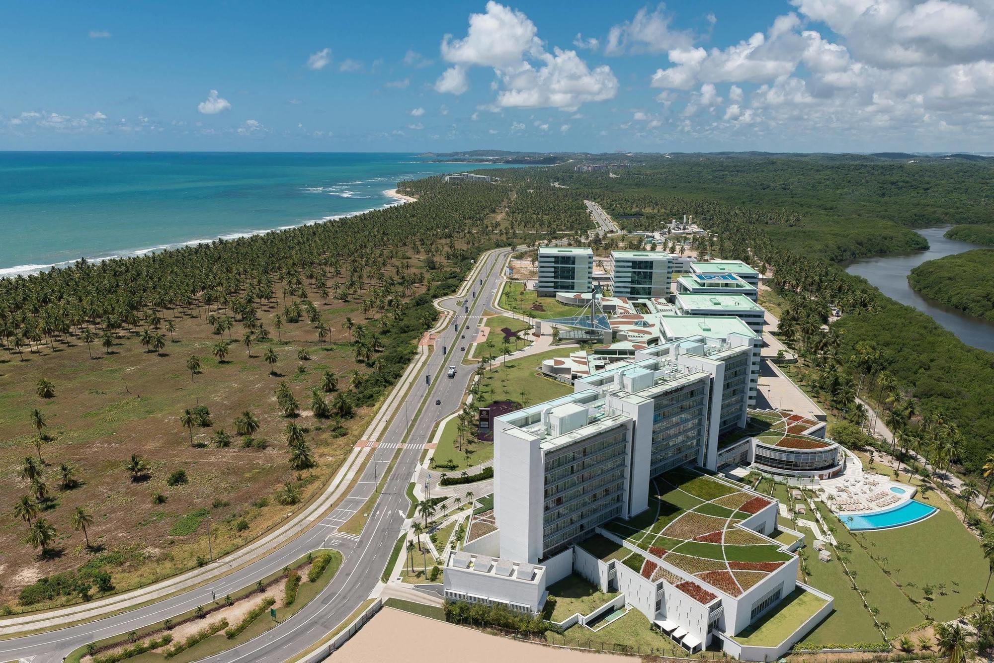 Sheraton Reserva Do Paiva กาโป เด ซันโตอากอสตีโญ ภายนอก รูปภาพ Aerial view of the resort