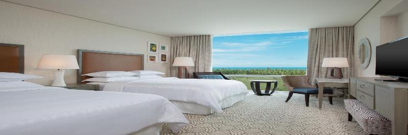 Sheraton Reserva Do Paiva กาโป เด ซันโตอากอสตีโญ ภายนอก รูปภาพ A guest room at the Hilton San Diego Bayfront