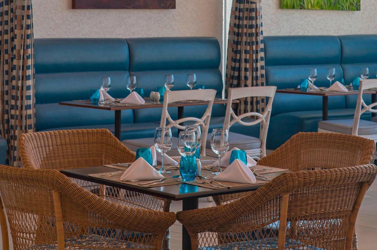 Sheraton Reserva Do Paiva กาโป เด ซันโตอากอสตีโญ ภายนอก รูปภาพ The restaurant