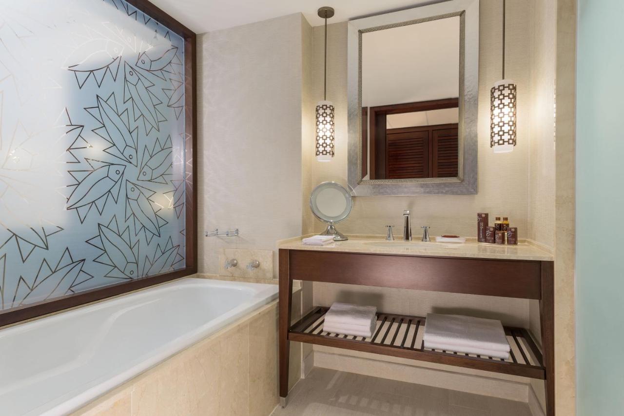 Sheraton Reserva Do Paiva กาโป เด ซันโตอากอสตีโญ ภายนอก รูปภาพ Bathroom